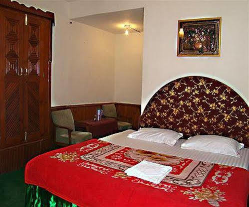 Hotel Chetna Manāli Extérieur photo