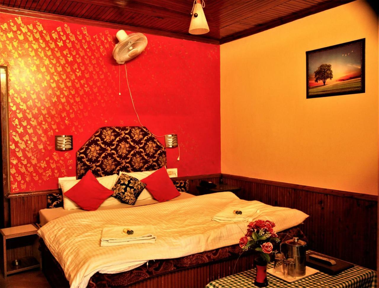 Hotel Chetna Manāli Extérieur photo