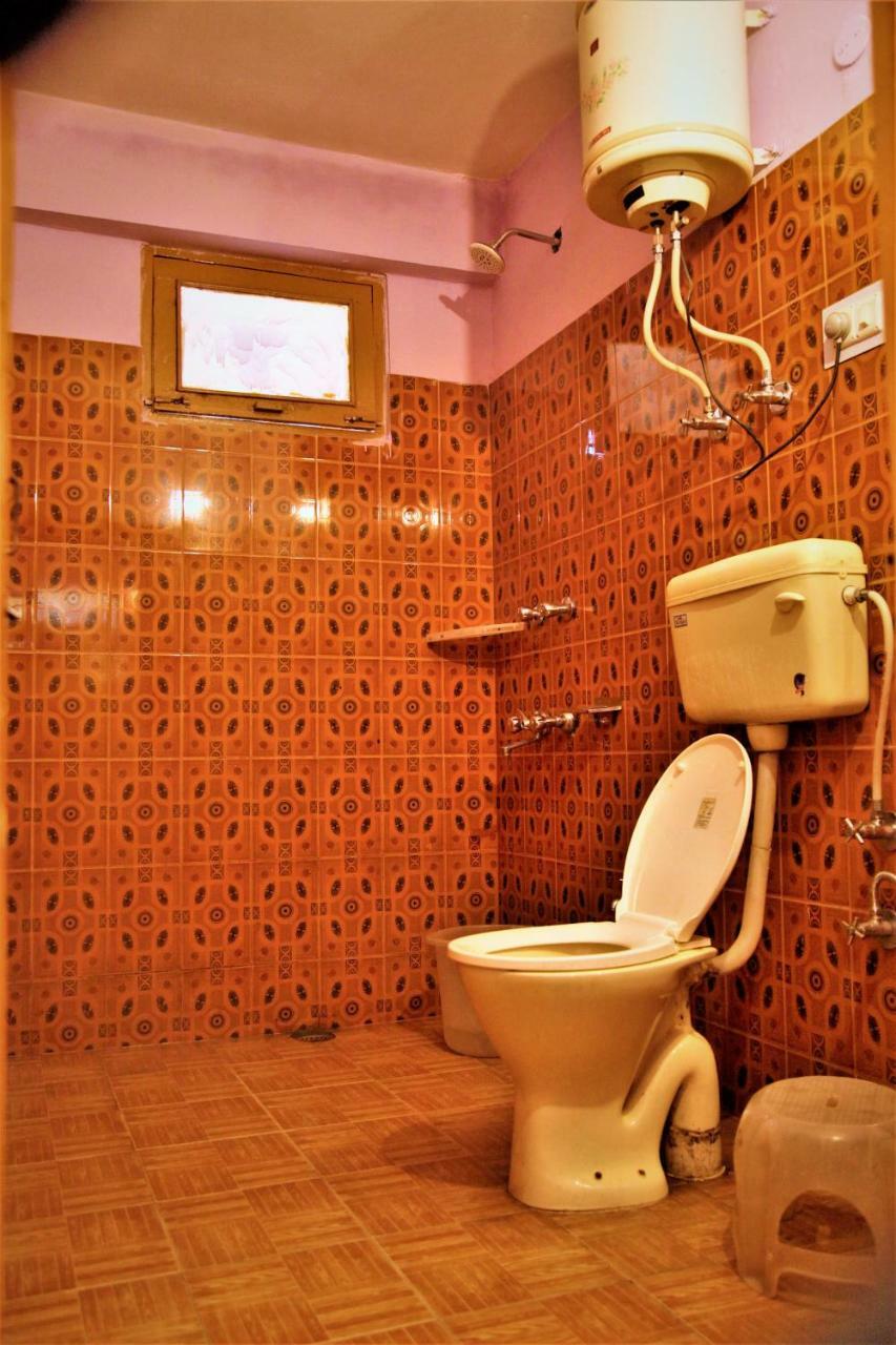 Hotel Chetna Manāli Extérieur photo